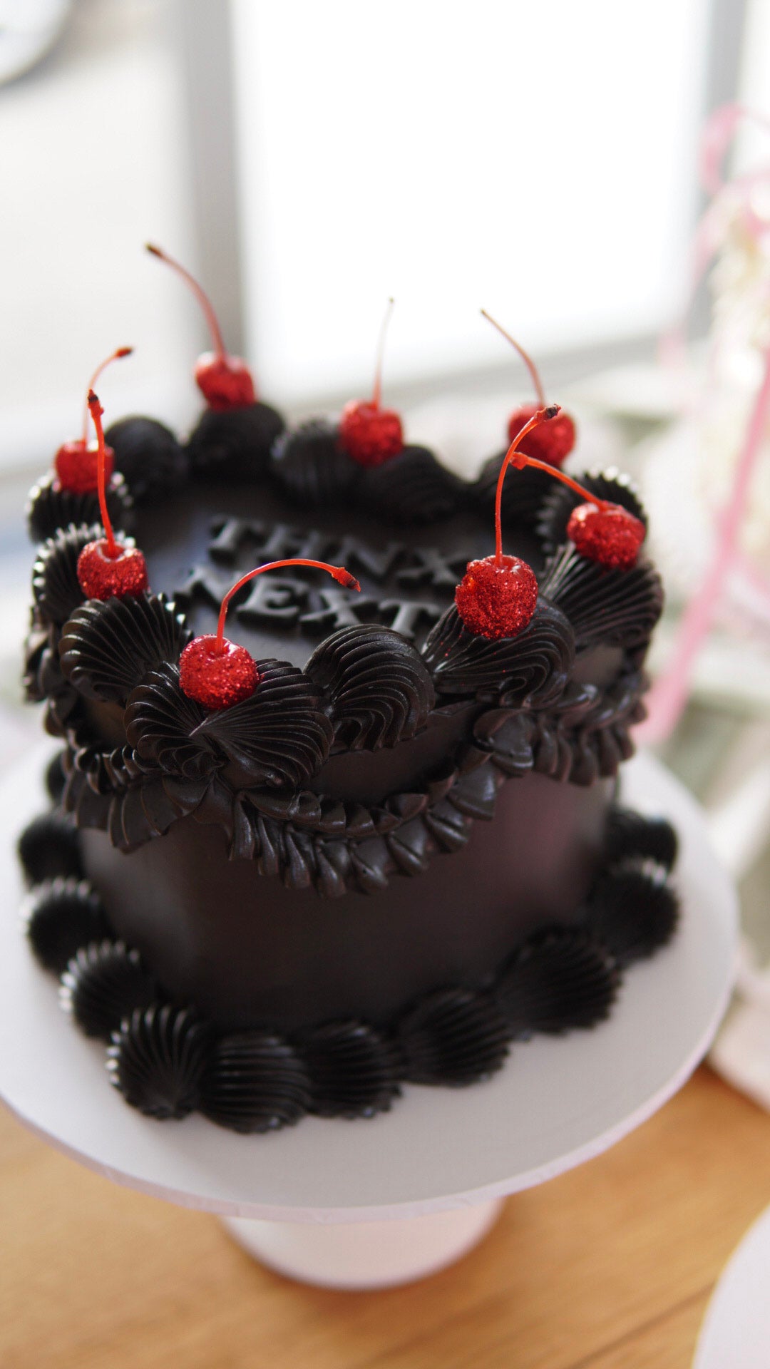 Frou Frou Retro Heart Cake