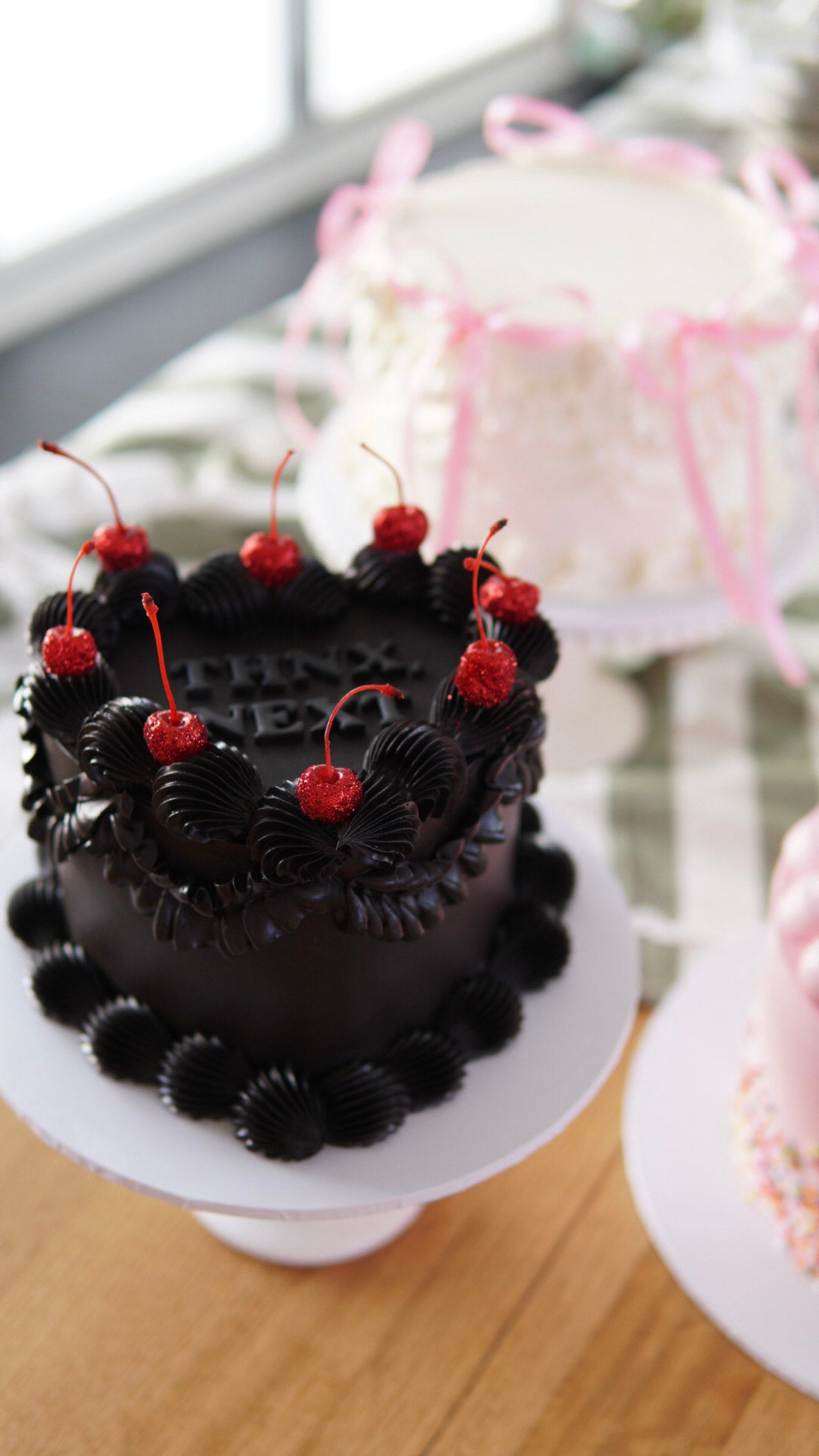 Frou Frou Retro Heart Cake