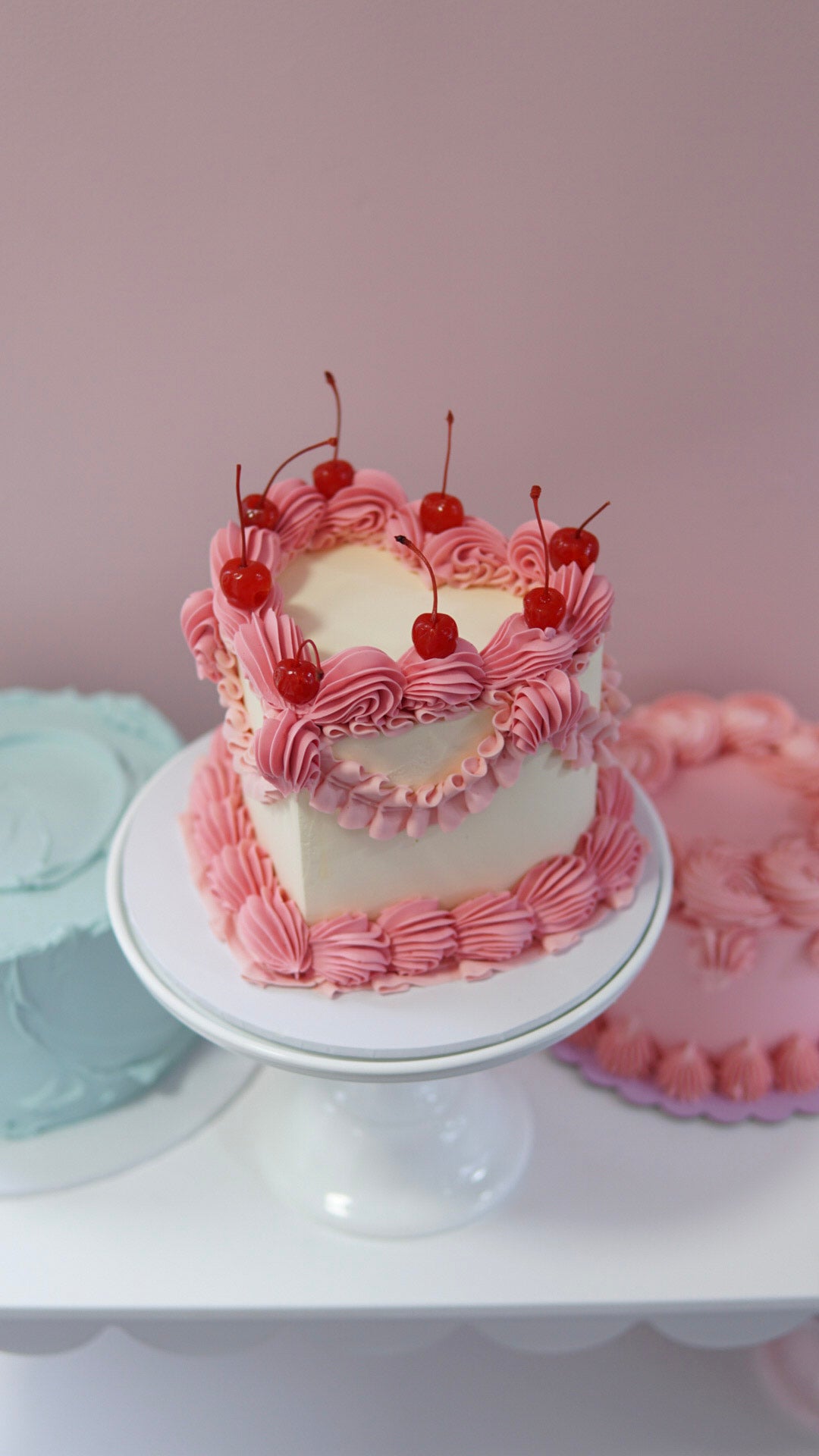 Frou Frou Retro Heart Cake