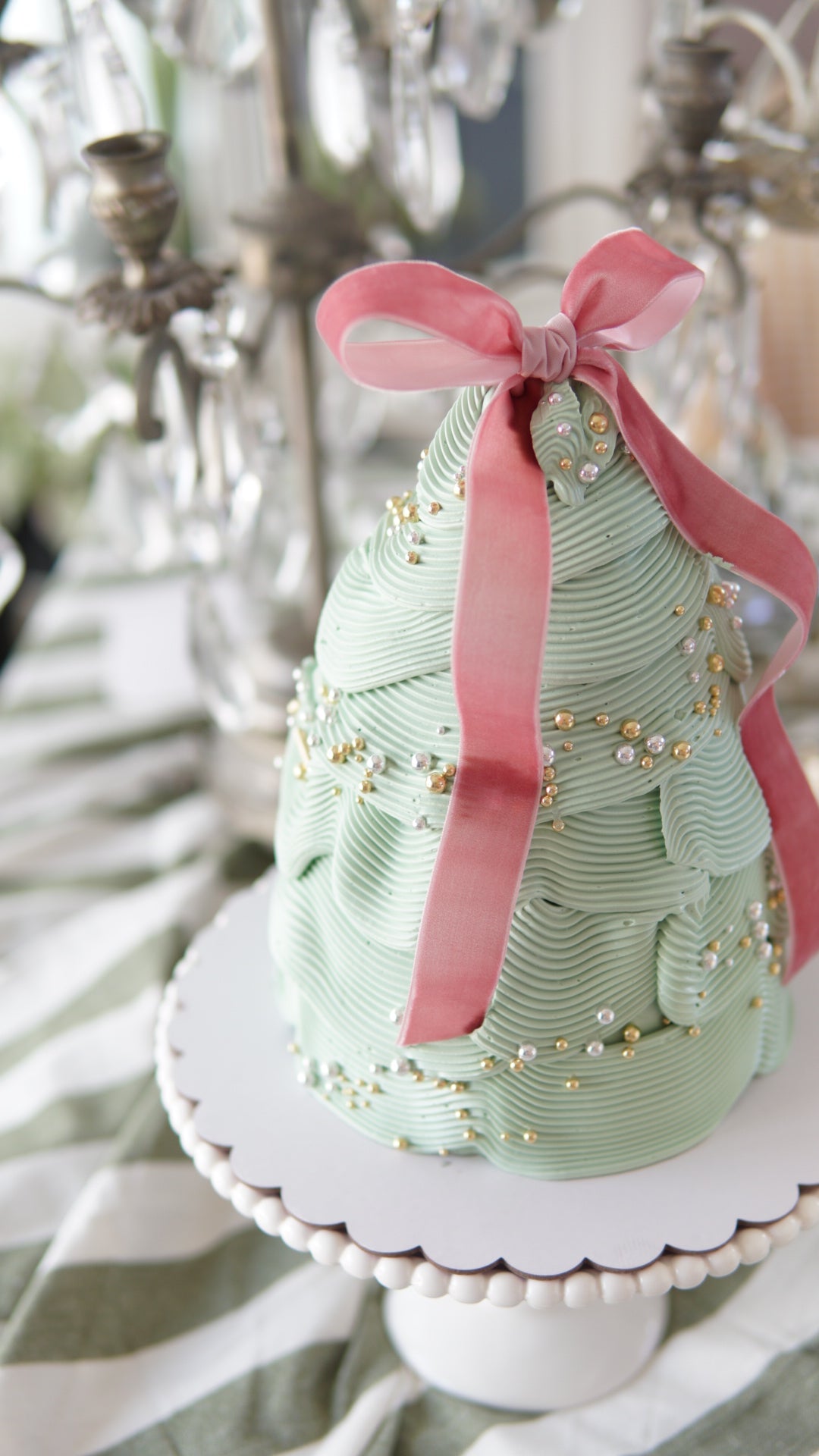 Festive Christmas Tree Centerpiece Green