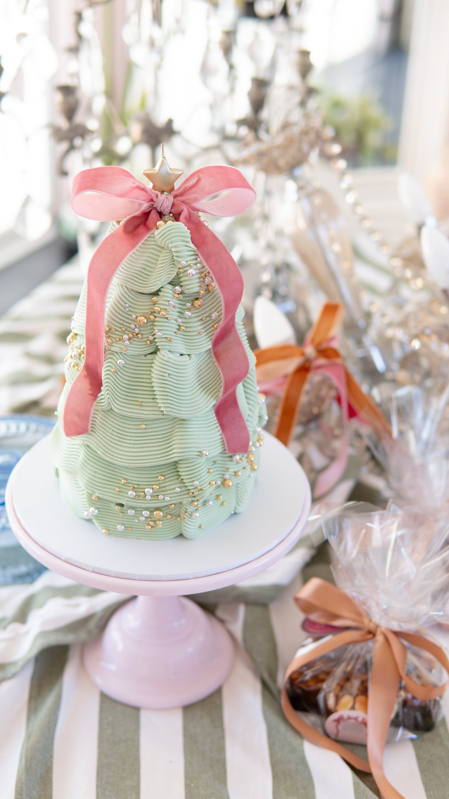 Festive Christmas Tree Centerpiece Green