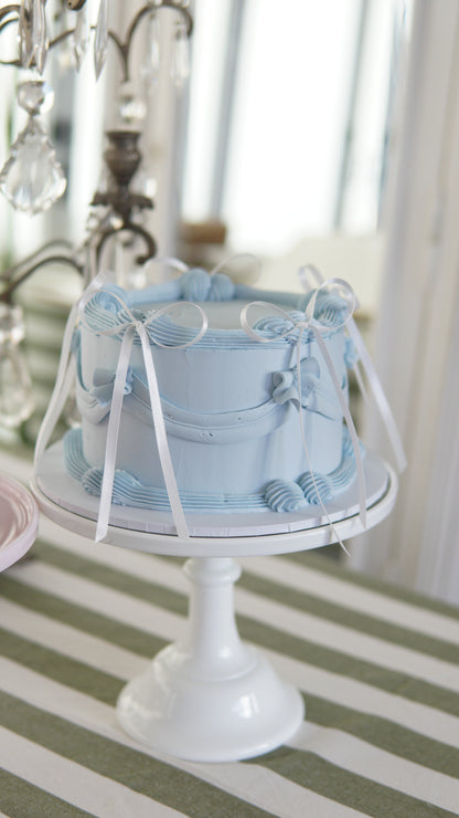 Siena Vintage Bow Cake