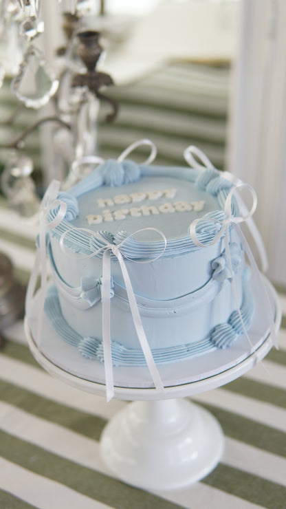 Siena Vintage Bow Cake