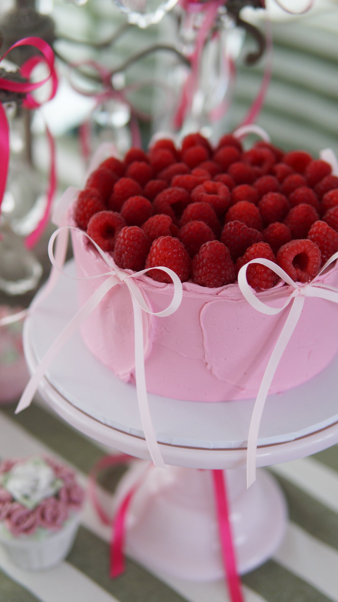 Raspberry cake
