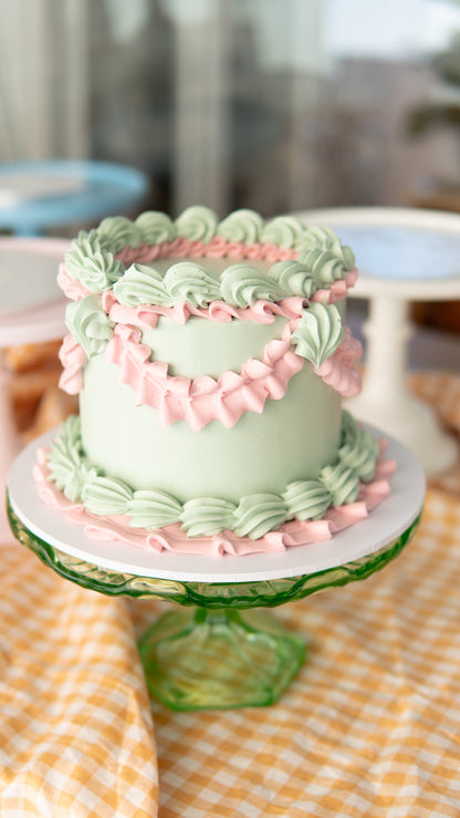 Frou Frou Retro Round Cake