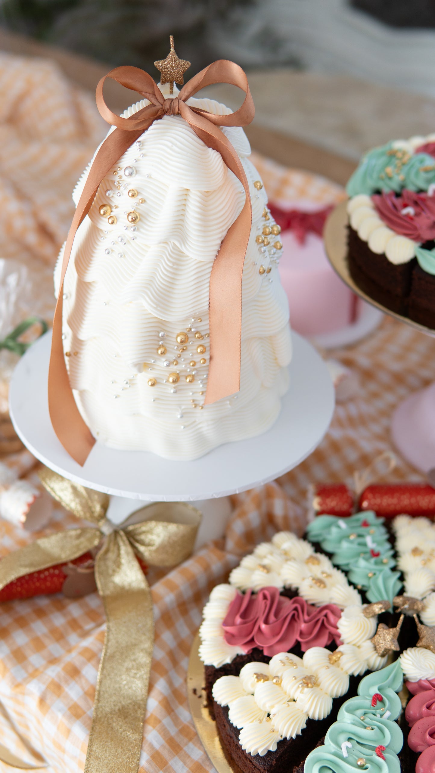 Festive Christmas Tree Centrepiece White