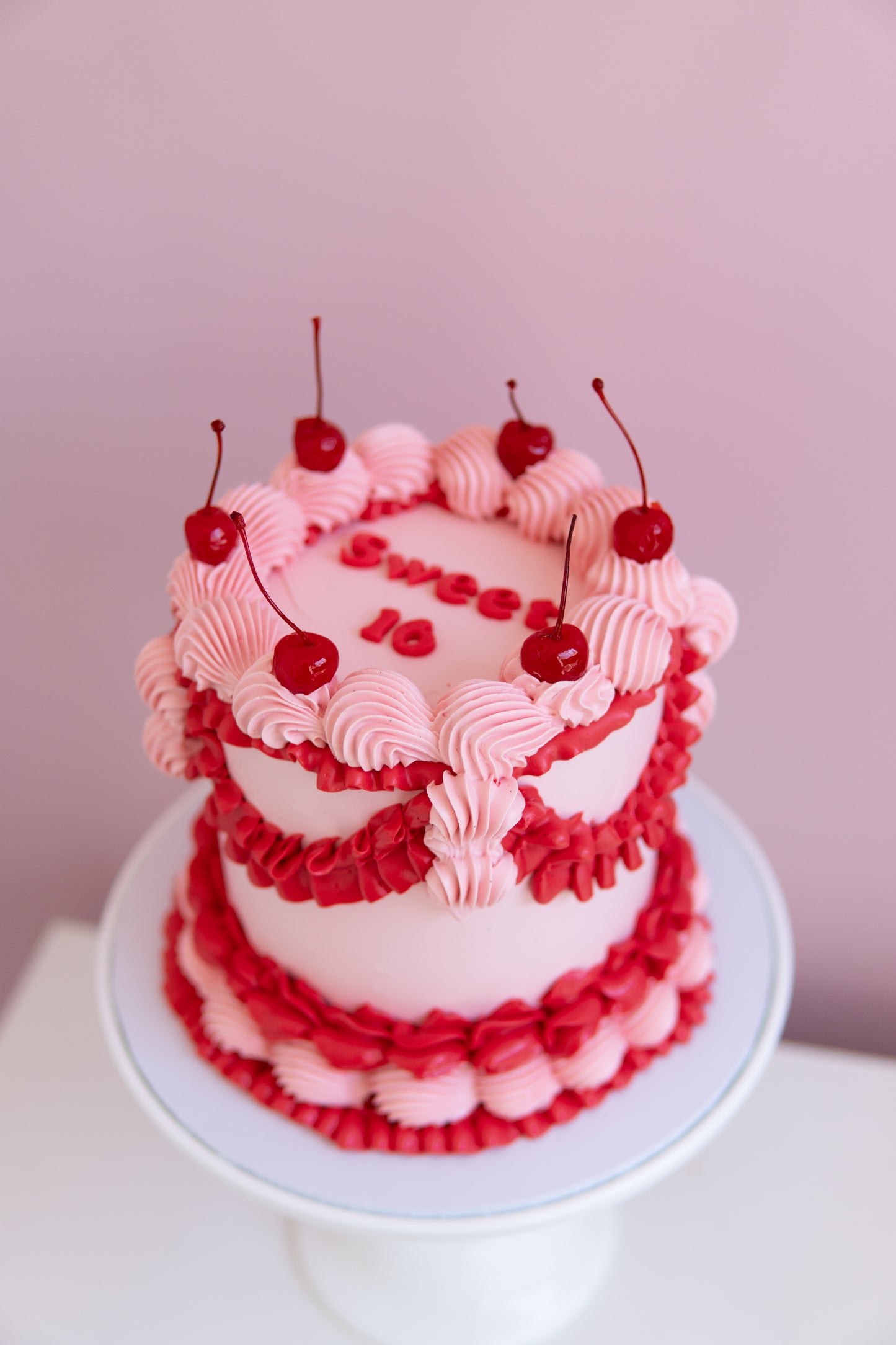 Frou Frou Retro Round Cake